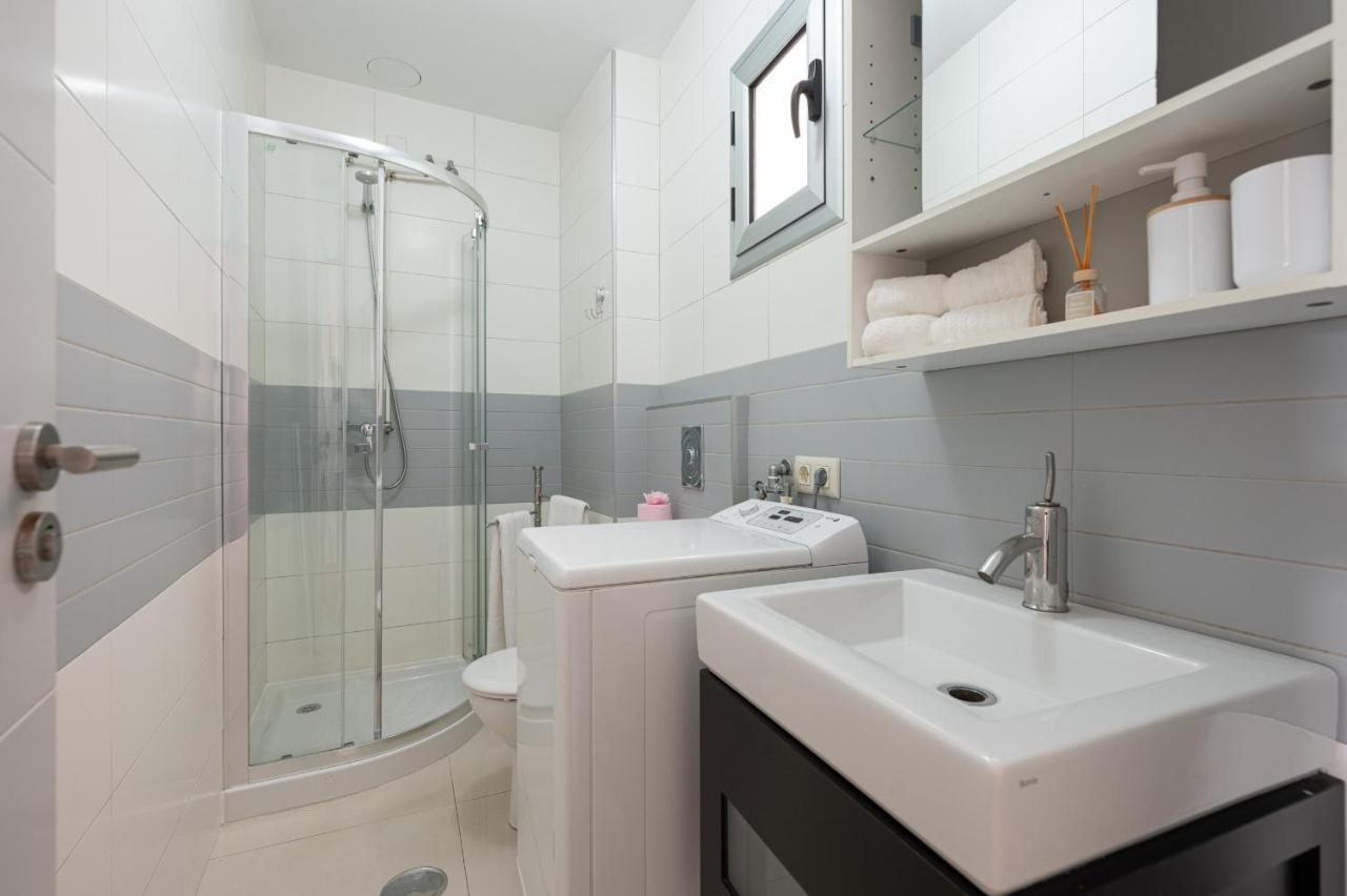 Homeforguest Two-Bedroom Apartment In The Heart Of Triana Las Palmas de Gran Canaria Exteriör bild